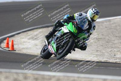 media/Nov-01-2025-TrackDaz (Sat) [[2b4d5192bc]]/B Group/1220pm (Turn 2 Outside)/